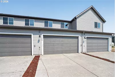 520 E Traverse Rd, Woodburn, OR 97071 - Photo 3
