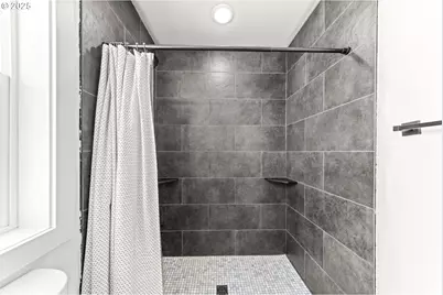 11109 SW 43rd Ave, Portland, OR 97219 - Photo 21