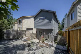 11109 SW 43rd Ave, Portland, OR 97219 - Photo 33