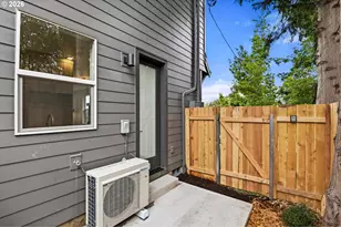 4064 SE Long St, Portland, OR 97202 - Photo 13