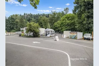 641 W Historic Columbia Ri Hwy, Troutdale, OR 97060 - Photo 47