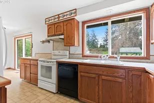 14888 SE Wyeast Ave, Damascus, OR 97089 - Photo 11