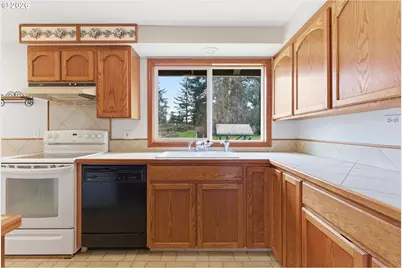 14888 SE Wy East Ave, Damascus, OR 97089 - Photo 9