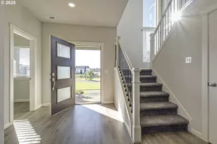 7002 SE Firefly Ln, Hillsboro, OR 97123 - Photo 3