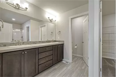 7002 SE Firefly Ln, Hillsboro, OR 97123 - Photo 17