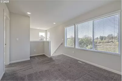 7002 SE Firefly Ln, Hillsboro, OR 97123 - Photo 13