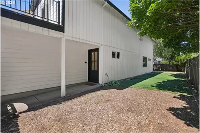 4945 SE Ogden St, Portland, OR 97206 - Photo 33