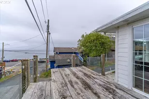 25 NE Clarke St, Depoe Bay, OR 97341 - Photo 21
