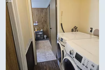 1600 Rhododendron Dr #214, Florence, OR 97439 - Photo 11