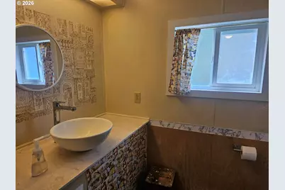 1600 Rhododendron Dr #214, Florence, OR 97439 - Photo 13