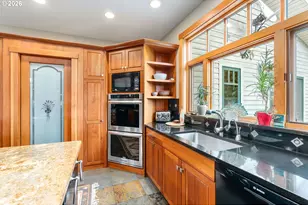 1193 Indian Creek Rd, Hood River, OR 97031 - Photo 15