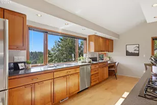 7024 SW Canyon Dr, Portland, OR 97225 - Photo 23