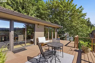 7024 SW Canyon Dr, Portland, OR 97225 - Photo 41