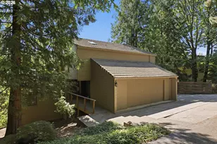 7024 SW Canyon Dr, Portland, OR 97225 - Photo 3