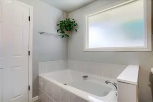 10715 NW 23rd Ave, Vancouver, WA 98685 - Photo 19