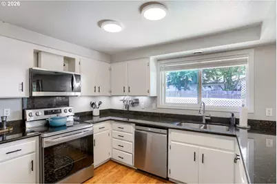 10715 NW 23rd Ave, Vancouver, WA 98685 - Photo 11