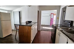 930 C Ave, Powers, OR 97466 - Photo 7