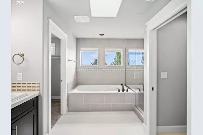 12465 SW Lesser Rd, Portland, OR 97219 - Photo 29