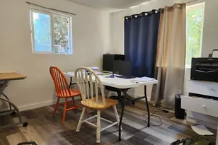 4061 NE Hawthorne Ave, Salem, OR 97301 - Photo 9