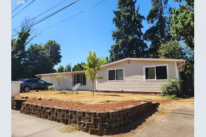 4061 NE Hawthorne Ave, Salem, OR 97301 - Photo 1