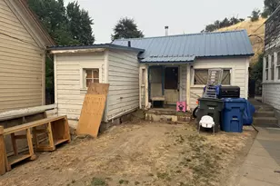 618 S Main St, Pendleton, OR 97801 - Photo 3