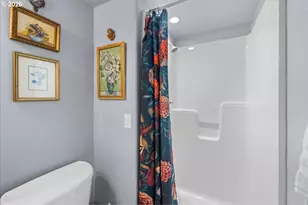 1483 SW Tintinnabulary Pl, Depoe Bay, OR 97341 - Photo 5