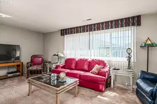 32120 Coburg Bottom Loop Rd, Eugene, OR 97408 - Photo 5