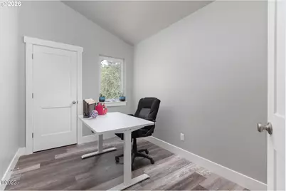 646 SE Reef Ave, Lincoln City, OR 97367 - Photo 15