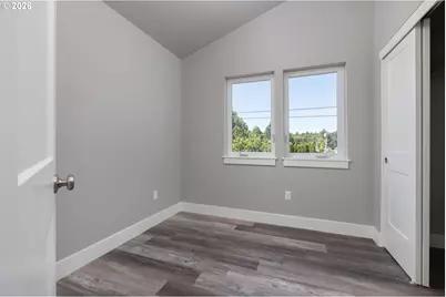 646 SE Reef Ave, Lincoln City, OR 97367 - Photo 17