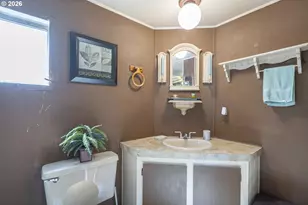 4915 Swegle Rd, Salem, OR 97301 - Photo 15