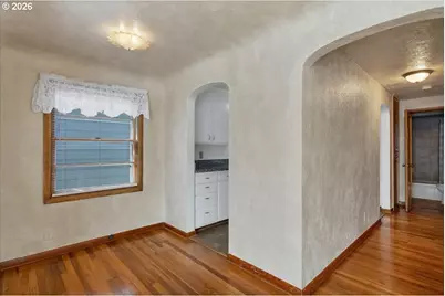 648 Breys Ave NE, Salem, OR 97301 - Photo 11