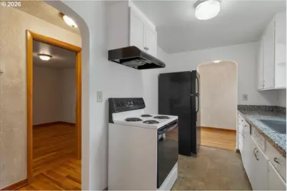 648 Breys Ave NE, Salem, OR 97301 - Photo 17