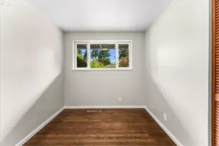 13015 NE Weidler St, Portland, OR 97230 - Photo 17