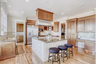 10235 SE Crescent Ridge Loop, Happy Valley, OR 97086 - Photo 11