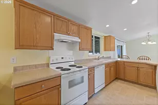 1949 SE Palmquist Rd, Gresham, OR 97080 - Photo 7