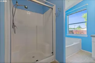 1949 SE Palmquist Rd, Gresham, OR 97080 - Photo 13