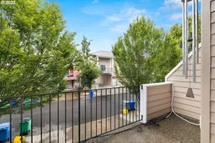14720 NE Couch St, Portland, OR 97230 - Photo 13