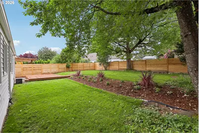 6850 NE Roselawn St, Portland, OR 97218 - Photo 27
