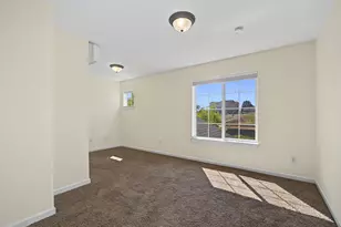 228 SE Condor Dr, Gresham, OR 97080 - Photo 33