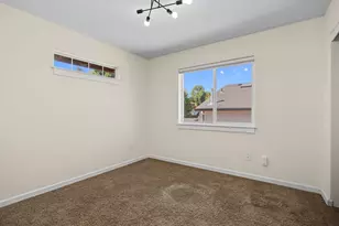 228 SE Condor Dr, Gresham, OR 97080 - Photo 31