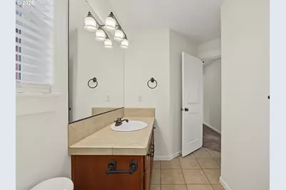 228 SE Condor Dr, Gresham, OR 97080 - Photo 29