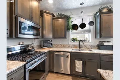 1786 Ammon St, Salem, OR 97304 - Photo 17