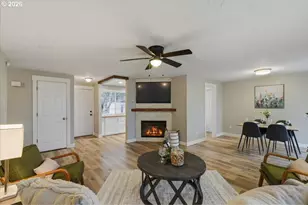 14302 NE 16th St, Vancouver, WA 98684 - Photo 11