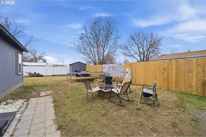 1739 NE 2nd Pl, Hermiston, OR 97838 - Photo 5