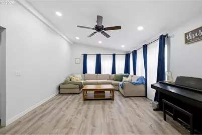 1739 NE 2nd Pl, Hermiston, OR 97838 - Photo 7