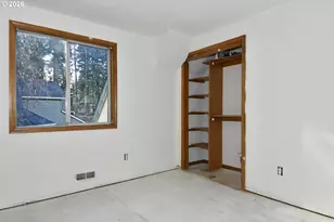 16232 SE Lillian Ct, Milwaukie, OR 97267 - Photo 17