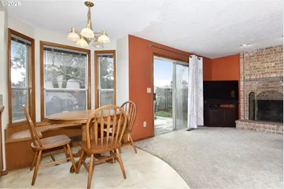 16232 SE Lillian Ct, Milwaukie, OR 97267 - Photo 9