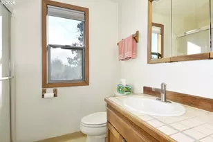 16232 SE Lillian Ct, Milwaukie, OR 97267 - Photo 15