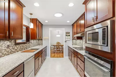 153 S 26th Ave, Cornelius, OR 97113 - Photo 9