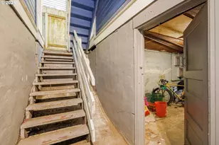 2188 NW Kearney St, Portland, OR 97210 - Photo 27